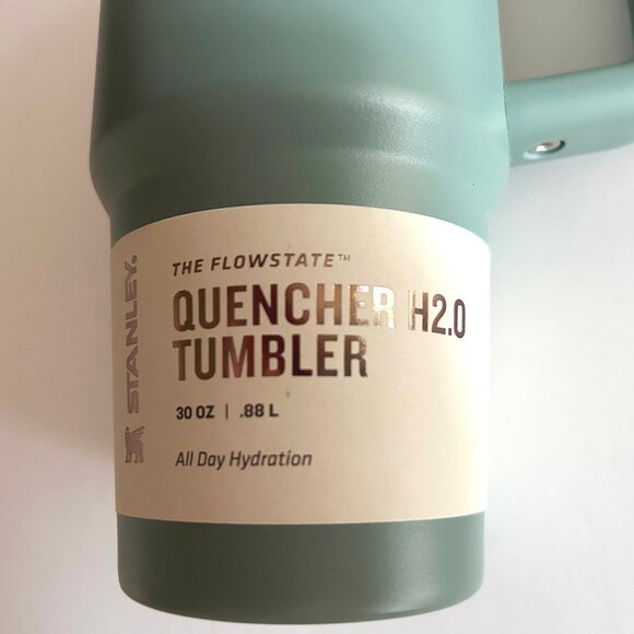 New w/ tag Stanley The Flowstate Quencher H2.0 30 oz. Tumbler-Shale Matted Green - Picture 6 of 8